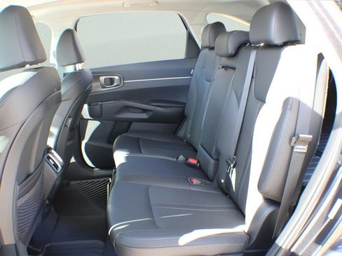 New 2025 Kia Sorento S w/ Panoramic Sunroof Package FWD image 14