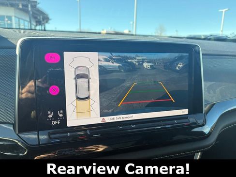 Used 2024 Volkswagen Atlas Cross Sport SEL R-Line image 13