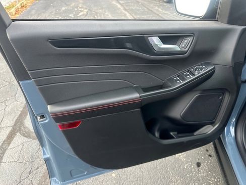 New 2026 Ford Escape ST-Line w/ Tech Pack #1 AWD/4WD image 16