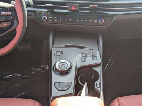 New 2026 Kia Sportage SX Prestige AWD/4WD image 18