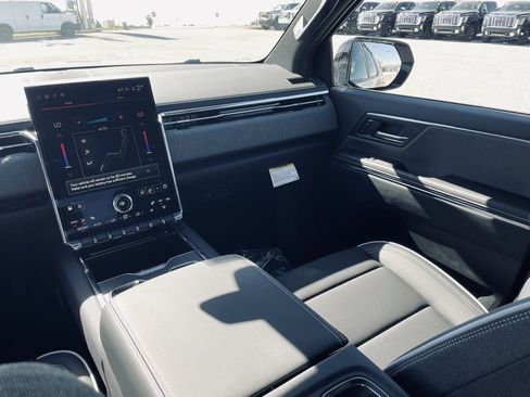 New 2026 GMC Sierra EV Elevation image 23