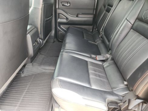 Used 2023 Nissan Frontier PRO-4X w/ Pro-4X Premium Package AWD/4WD image 35