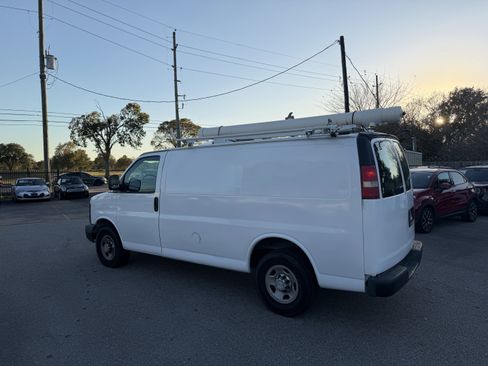 Used 2014 Chevrolet Express 2500 image 7