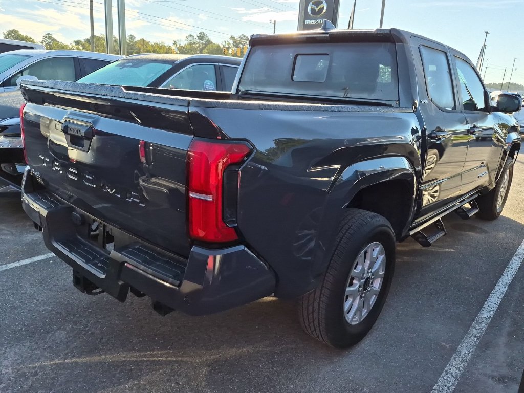 Used 2024 Toyota Tacoma SR5 AWD/4WD image 10