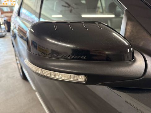 Used 2015 Ford Explorer XLT w/ Equipment Group 202B AWD/4WD image 77
