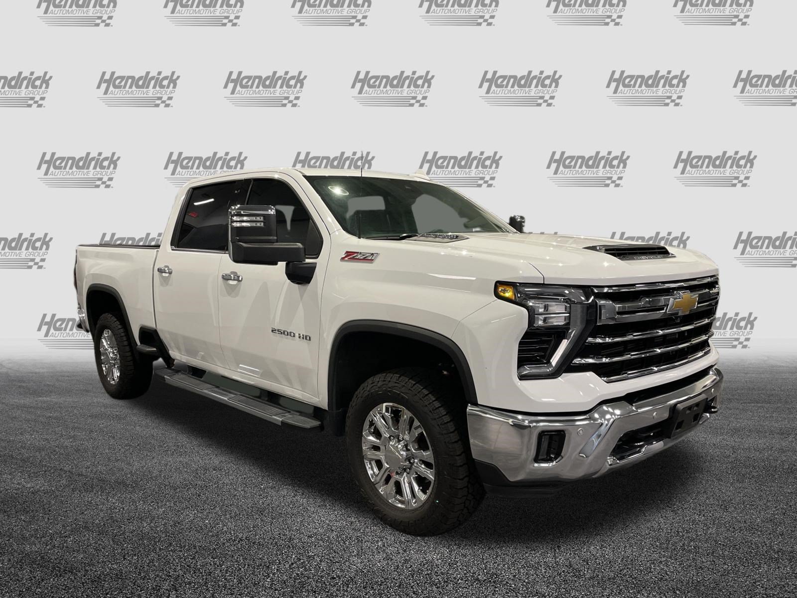 Used 2024 Chevrolet Silverado 2500 LTZ w/ LTZ Premium Package AWD/4WD image 2