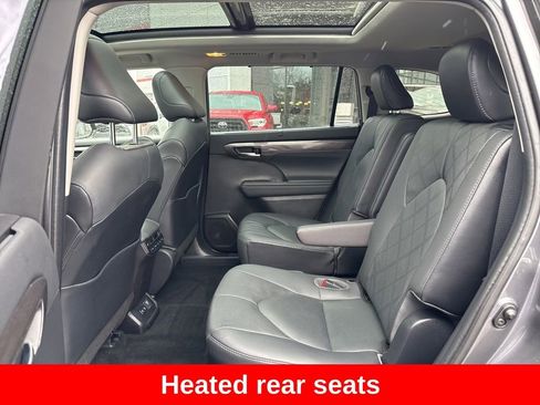 Certified 2021 Toyota Highlander Platinum image 24