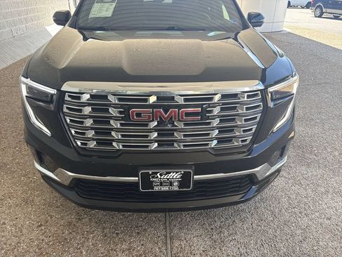 Certified 2024 GMC Acadia Denali AWD/4WD image 32