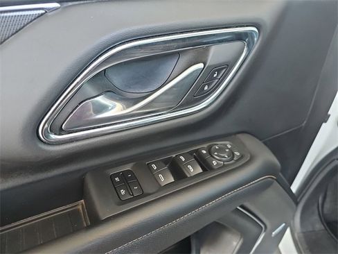 Used 2022 GMC Yukon XL AT4 w/ AT4 Premium Plus Package image 23