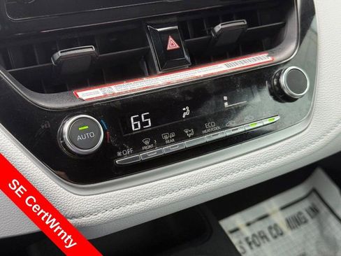 Used 2025 Toyota Corolla SE FWD image 28