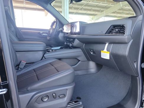 New 2026 Chevrolet Tahoe High Country AWD/4WD image 17