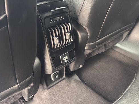 Used 2023 Jeep Compass Limited w/ Elite Group image 18