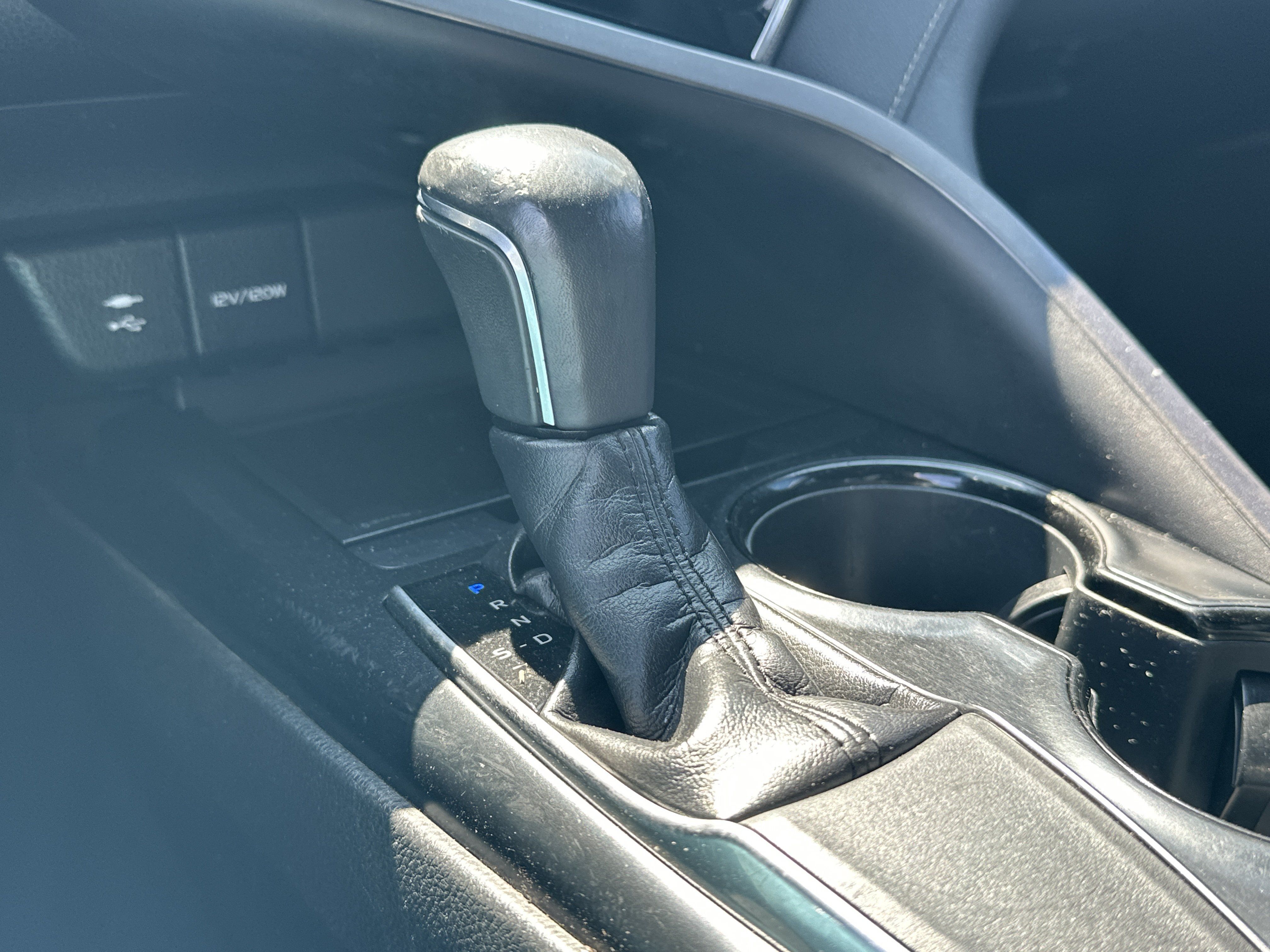 Used 2018 Toyota Camry SE FWD image 31