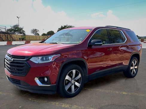 Used 2019 Chevrolet Traverse LT w/ LT Premium Package FWD image 5