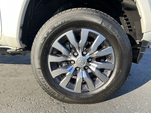 Used 2023 Toyota Tacoma Limited image 11