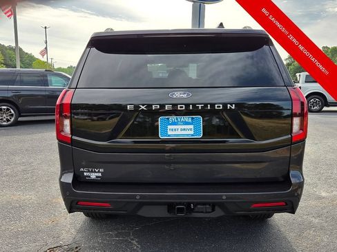 New 2026 Ford Expedition Active RWD image 9