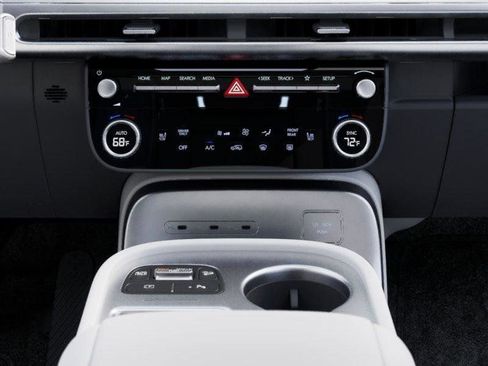 New 2026 Hyundai Ioniq 9 SE AWD/4WD image 42