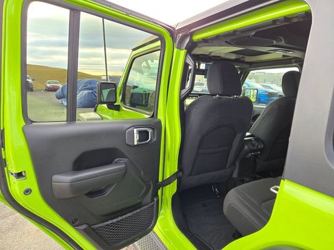 Used 2021 Jeep Wrangler Unlimited Sport image 28