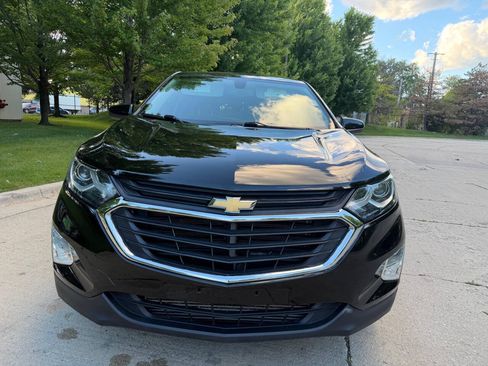 Used 2018 Chevrolet Equinox LT FWD image 3