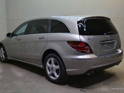 Used 2009 Mercedes-Benz R 320 BlueTEC 4MATIC image 3