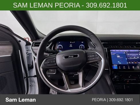 New 2025 Jeep Grand Cherokee L Limited w/ Black Appearance Package image 11