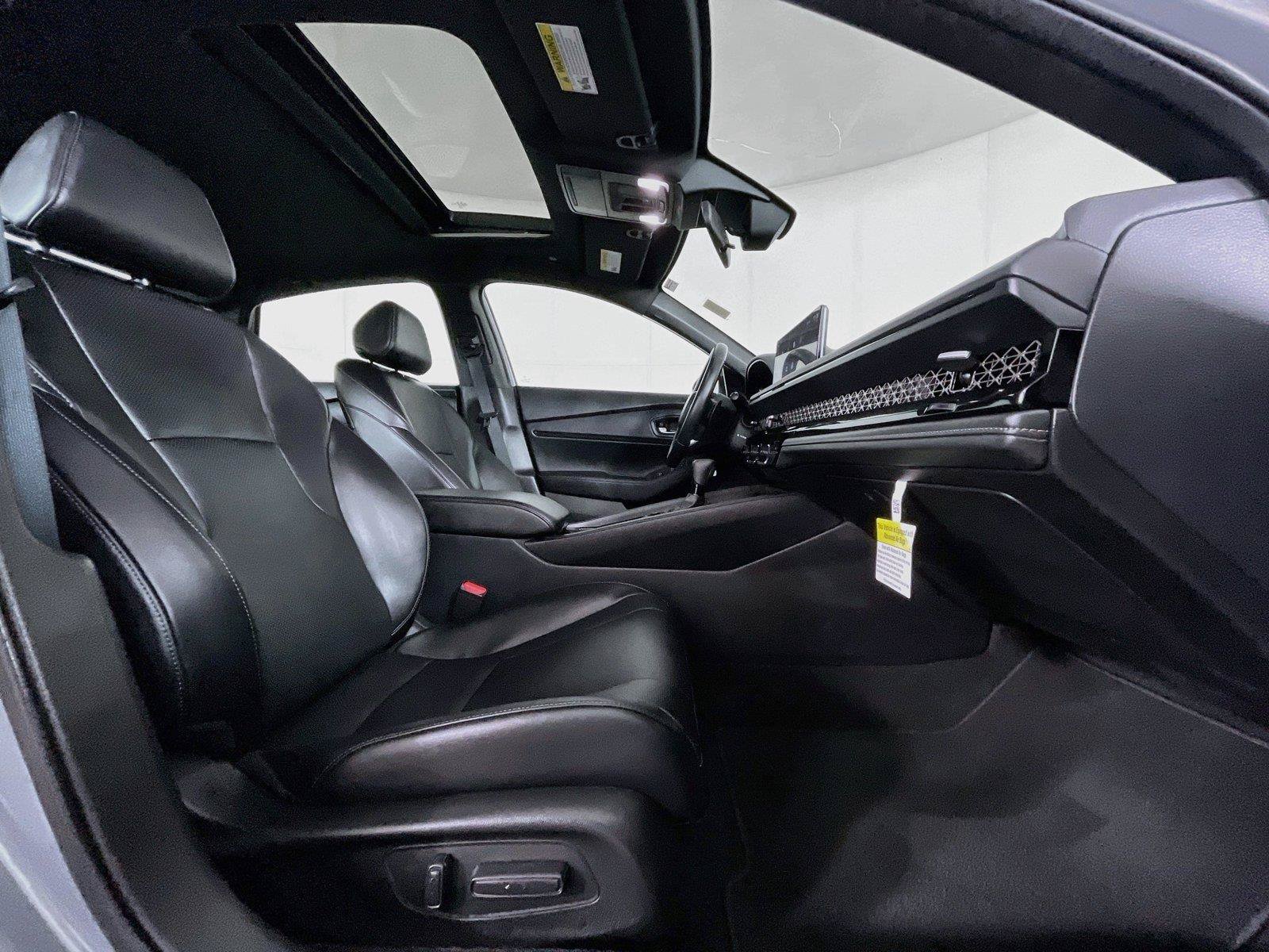 Used 2025 Honda Accord Sport image 30
