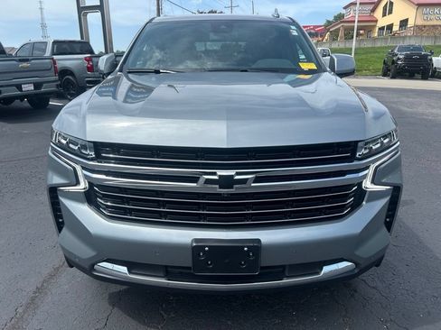 Used 2023 Chevrolet Tahoe LT w/ Luxury Package AWD/4WD image 2