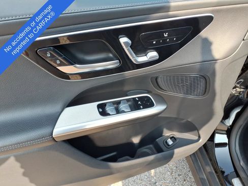 Used 2024 Mercedes-Benz GLC 300 image 12