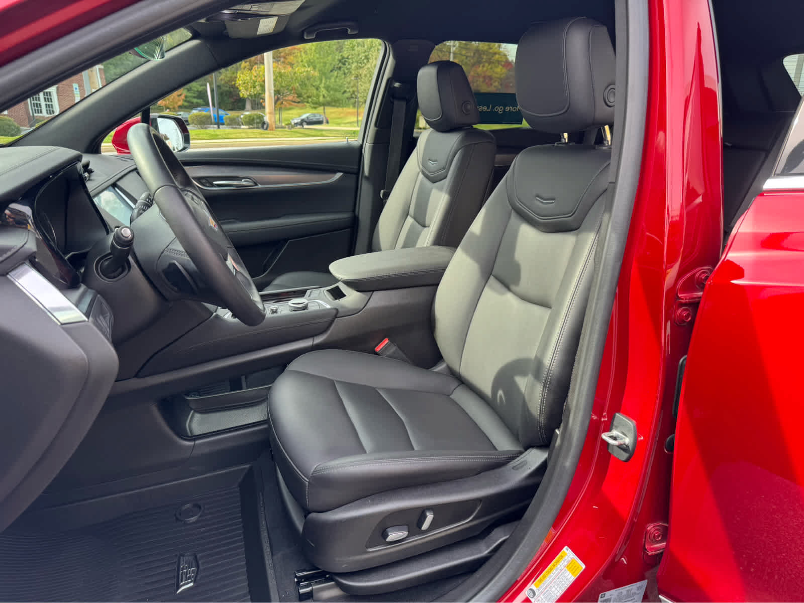 Used 2021 Cadillac XT5 Luxury AWD/4WD image 12