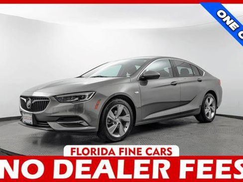 Used 2018 Buick Regal Preferred w/ Driver Confidence Package #1 FWD image 1