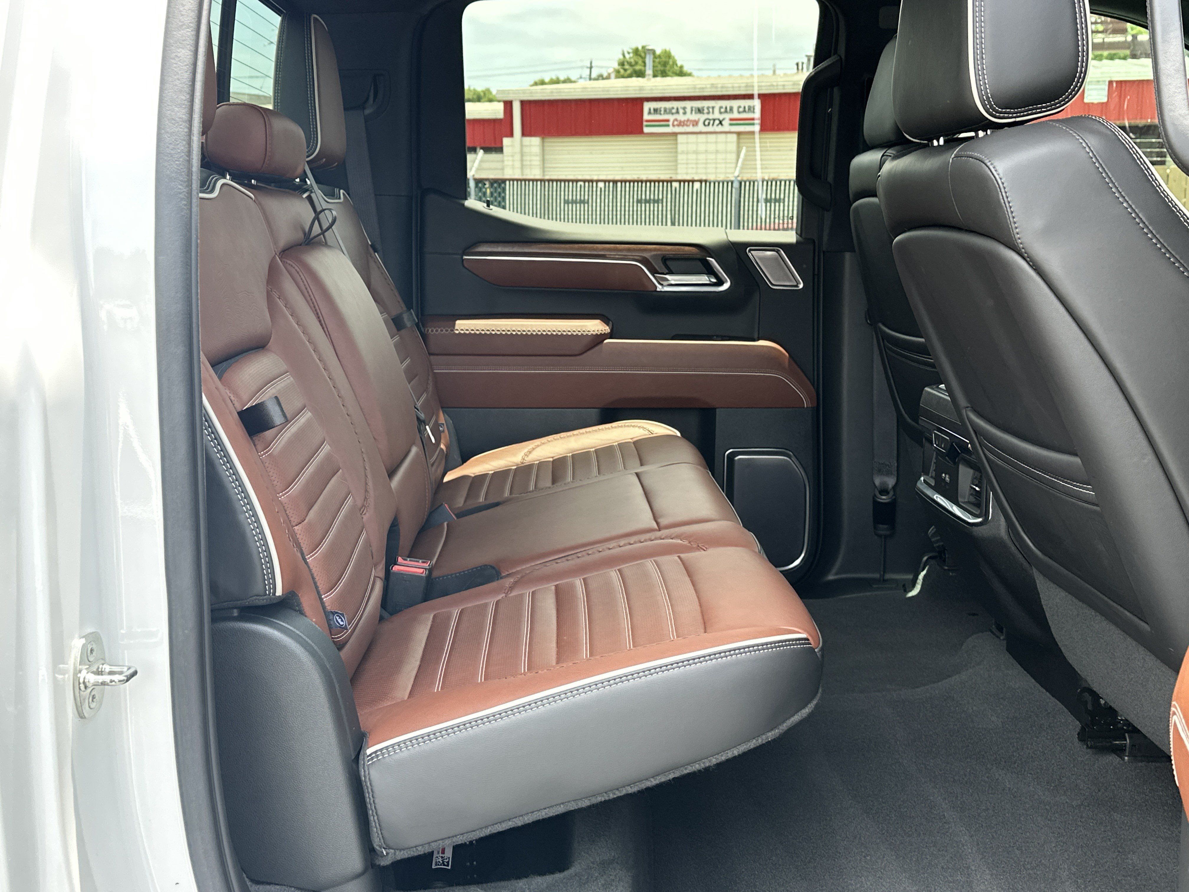 Used 2023 GMC Sierra 1500 Denali Ultimate AWD/4WD image 13