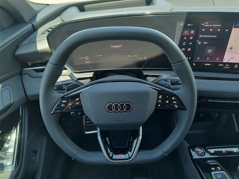 New 2025 Audi SQ6 e-tron Premium Plus image 8