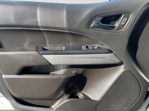 Used 2022 Chevrolet Colorado LT w/ Fleet Safety Package image 23