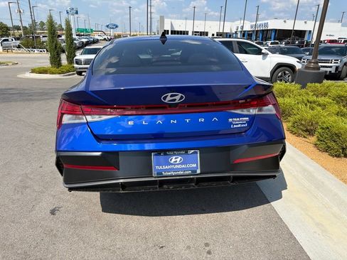 Certified 2026 Hyundai Elantra Limited FWD image 14