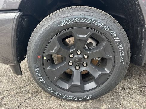 New 2026 RAM 1500 Express AWD/4WD image 33