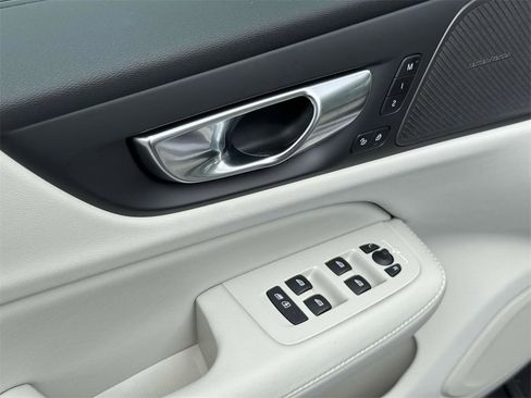 New 2026 Volvo V60 B5 Cross Country Plus w/ Protection Package Premier image 17