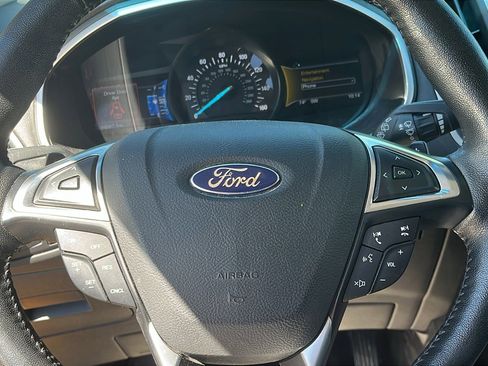Used 2016 Ford Edge SEL w/ Equipment Group 201A AWD/4WD image 13