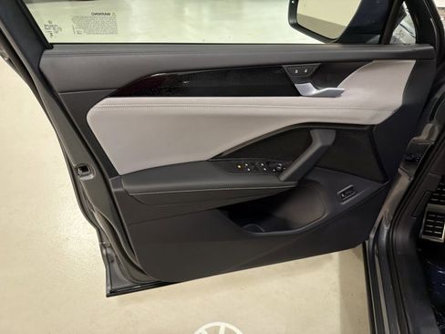 New 2026 Volkswagen Tiguan SE R-Line AWD/4WD image 18