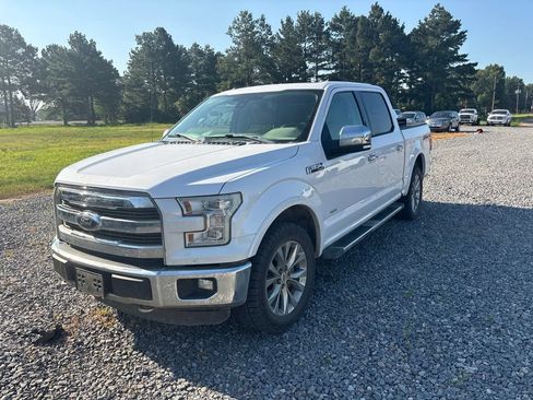 Used 2015 Ford F150 Lariat w/ Equipment Group 502A Luxury AWD/4WD image 2