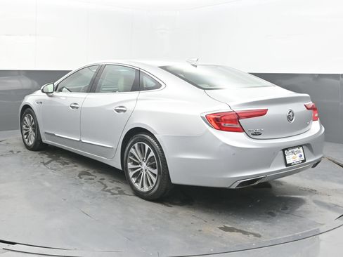 Used 2017 Buick LaCrosse Essence FWD image 8