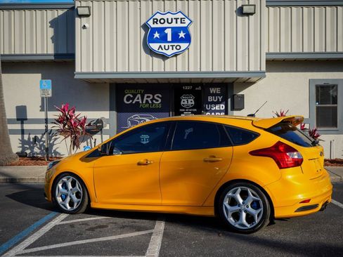 Used 2014 Ford Focus ST image 3