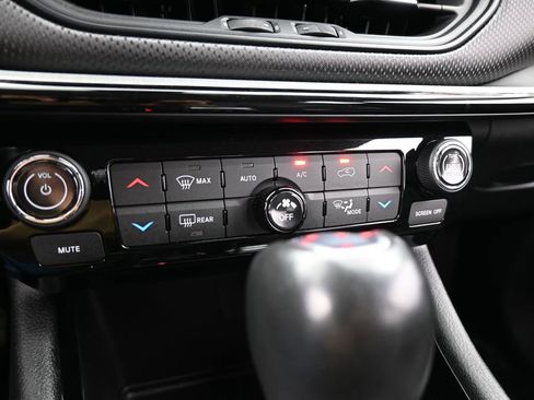 Used 2022 Jeep Compass Trailhawk w/ Trailhawk Convenience Group image 23