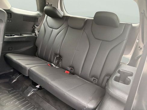 Used 2022 Hyundai Palisade SEL w/ Premium Package FWD image 25