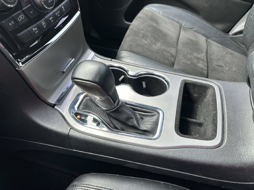 Used 2021 Jeep Grand Cherokee Laredo X AWD/4WD image 16