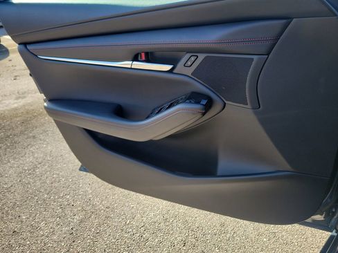 New 2026 MAZDA MAZDA3 Carbon image 18
