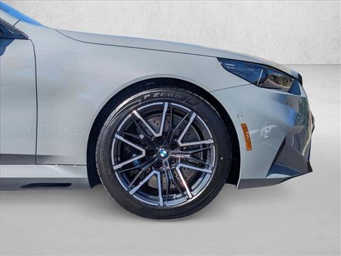 New 2026 BMW M5 w/ Carbon Package AWD/4WD image 10