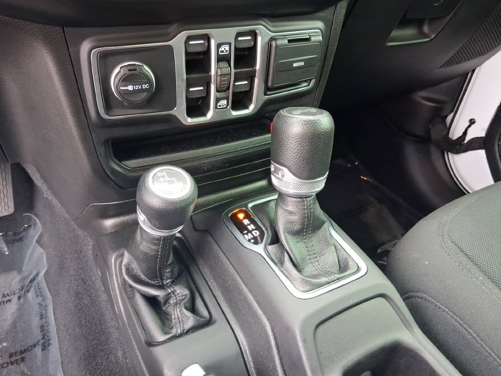 Used 2023 Jeep Wrangler Unlimited Sport AWD/4WD image 22