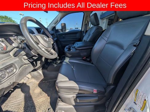 Used 2020 RAM 2500 Tradesman w/ Chrome Appearance Group AWD/4WD image 9