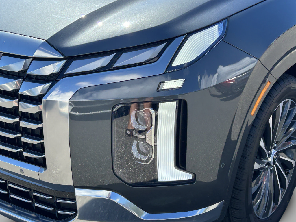 Certified 2023 Hyundai Palisade Calligraphy AWD/4WD image 13
