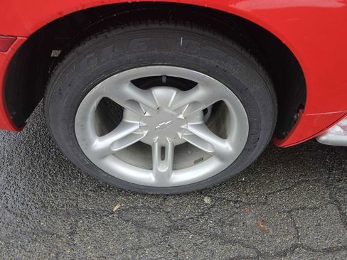 Used 2003 Chevrolet SSR LS w/ Preferred Equipment Group image 17